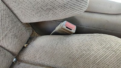 1997 Silverado 2500 Passenger Right Front Seat Belt Buckle Receiver Oem Tan 52D