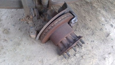 1988-1997 Ford F450 Driver Left Front Spindle Steering Knuckle With Wheel Hub