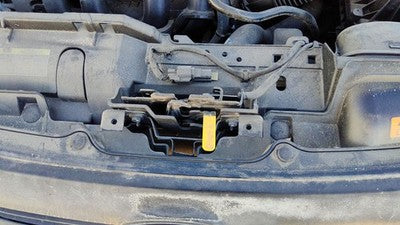 2011-2019 Ford Fiesta Hood Latch Assembly With Bracket Oem Ce8z16138c
