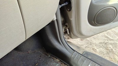 2002 Chrysler Pt Cruiser Passenger Right Lower Kick Trim Panel Oem Fl Taupe