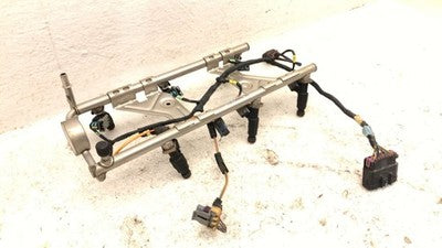 2005-2009 Chevy Equinox Complete Fuel Rail With Injectors Set Loaded Oem 3.4L