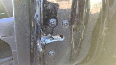 2002-2009 Ford Expedition Passenger Right Rear Door Latch With Rods/Cables Back