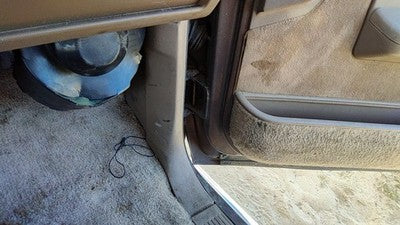 1994 Chevy Suburban Passenger Right Lower Kick Trim Panel Oem Tan