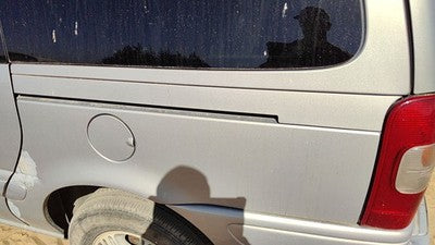 2000 Chevy Venture Driver Left Rear Moulding Roller Cover Oem Silver 17U