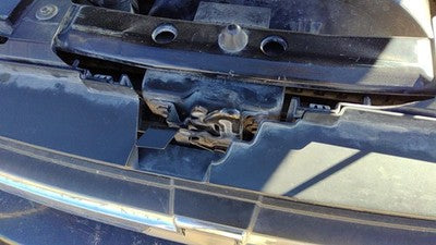 2002-2009 Chevy Trail Blazer Hood Latch Assembly With Bracket Oem 89025314