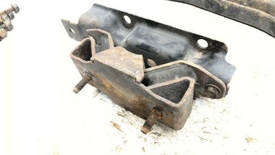 05 Dodge Ram 1500 Pickup Transmission Crossmember Mount Brackets Hardward Bolts