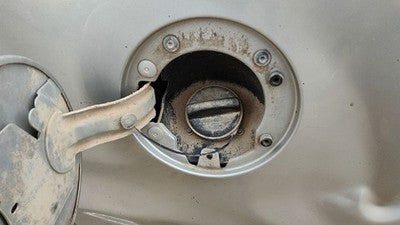 2014-2016 Silverado 1500 Fuel Filler Neck Assembly With Gas Cap Oem 22821385