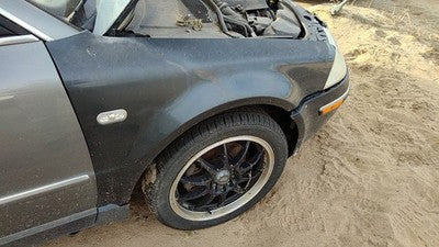 2001-2004 Vw Passat Passenger Right Front Fender Oem 3B0821106e