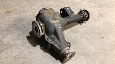1996-1997 Nissan Hardbody Front Carrier Differential Third Member 4X4 Oem 2.4L