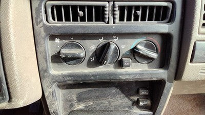 93-96 Jeep Grand Cherokee Temperature Control Module In Dash Heater Ac Head Unit