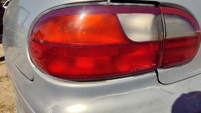 1997-2005 Chevy Malibu Driver Left Tail Light Brake Lamp Oem Rear Crack 15894727