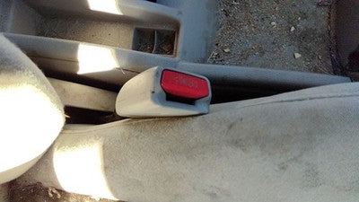 2006-2010 Chevy Cobalt Passenger Right Front Seat Belt Buckle Receiver 14C Gray