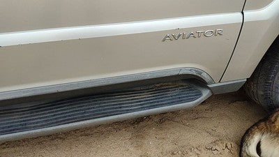 03 Lincoln Aviator Passenger Right Front Moulding From Door Trim Strip Silver Jp