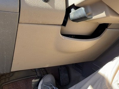 2004-2005 Ford F150 Lower Dash Under Column Knee Bolster Trim Panel Oem Tan Hw