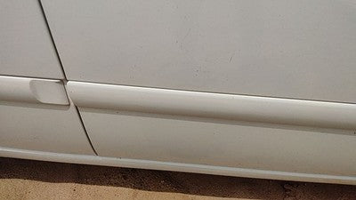 00-07 Station Wagon Passenger Right Front Moulding From Door Trim Strip White Yz