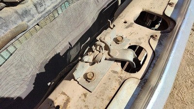 1981-1985 Dodge D350 Hood Latch Assembly With Bracket Oem 04335575