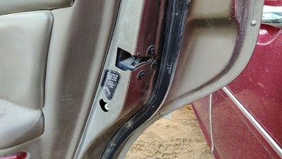 1997-2005 Buick Century Passenger Right Rear Door Latch With Rods/Cables Back