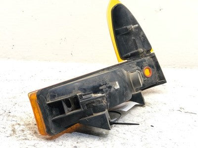 2001 F350 Super Duty Passenger Right Front Turn Signal Light Lamp Fender Mounted