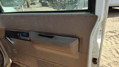 94 Chevy Silverado 1500 Passenger Right Front Door Trim Panel Manual Windows Tan