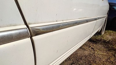 1998 Town & Country Right Rear Moulding From Door Oem Back Trim Pwp Golden White