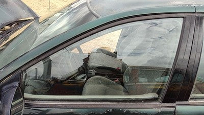 1996-1999 Saturn Sl1 Driver Left Front Side Window Door Glass Oem 21098675