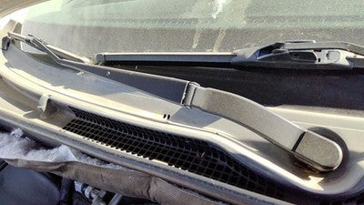 2010-2012 Subaru Legacy Outback Passenger Right Windshield Wiper Arm Blade Lever