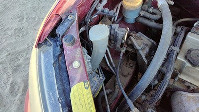03-06 Outlander Windshield Washer Fluid Reservoir With Pump Wiper Tank