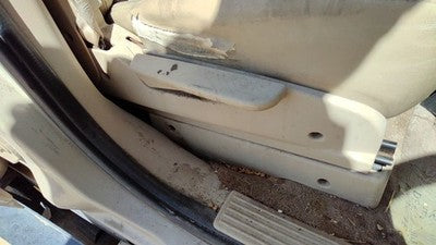 Suzuki Grand Vitara Xl-7 Passenger Right Side Seat Trim Panel Oem Tan