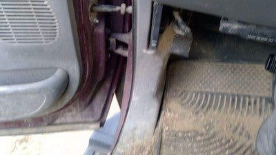 2006 F350 Super Duty Driver Left Lower Kick Trim Panel Oem Gray