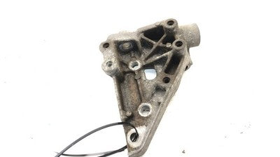 2001 Pt Cruiser 2.4L At Front Engine Mount Bracket Oem 4593336 4668546Aa