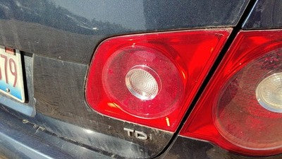 2005-07 Vw Jetta Passenger Right Inner Tail Light Brake Lamp Oem Rear 1K5945094f