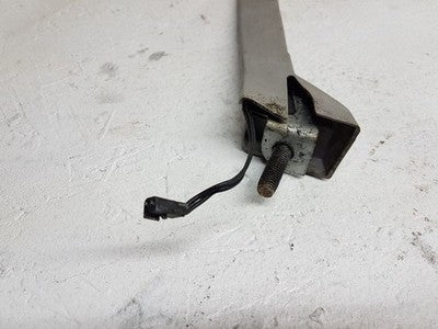 94 Chevy Suburban Driver Left Front Seat Belt Buckle Female End Gray With Sensor
