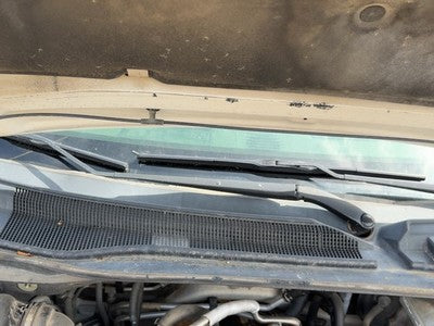 2010 Chrysler Town & Country Windshield Wiper Cowl Vent Trim Panel Oem Cover