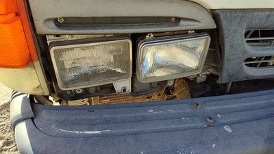 1996 Isuzu Npr Passenger Right Head Light Front Lamp With Mount Bracket Panel