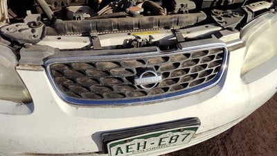 2000-2003 Nissan Sentra Front Grille Assembly Oem Gxe 623105M125