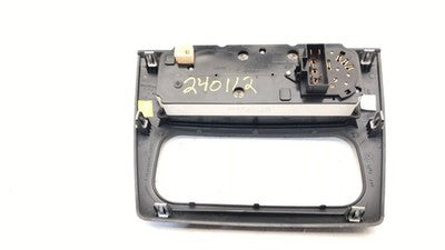 2001-2006 Dodge Stratus Temperature Control Module In Dash Heater Ac Head Unit