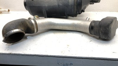 2003 Freightliner School Bus 5.9l Air Intake Filter Box Housing Tube Oem Cummins