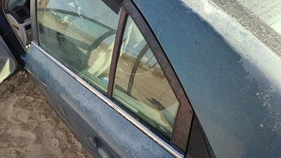 2006-2010 Hyundai Sonata Driver Left Rear Vent Window Back Door Glass With Frame