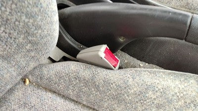 Saturn Sl1 Passenger Right Front Seat Belt Buckle Receiver Oem Gray