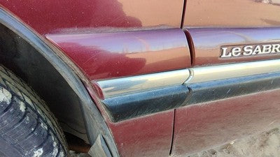 1998 Buick Lesabre Driver Left Moulding From Fender Trim Strip 51B Bordeaux Red