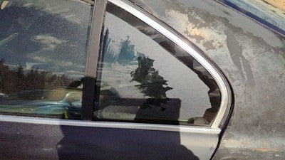 1997-2002 Bmw 540I Driver Left Rear Vent Window Back Door Glass With Frame Oem