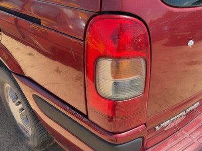 1997-2005 Chevy Venture Driver Left Tail Light Brake Lamp Oem Rear 10353279