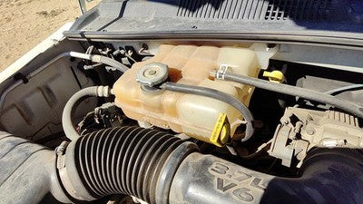 2002-2006 Jeep Liberty Coolant Reservoir Radiator Overflow Tank Bottle Oem