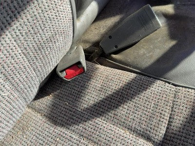 1991 Isuzu Pup Passenger Right Front Seat Belt Buckle Receiver Oem Gray