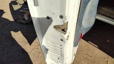 1996 Ford F350 Driver Left Front Door Latch With Rods/Cables Oem