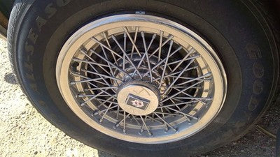 1984-1985 Olds 88 15" Wheel Cover Oem Wire Type Hub Cap Factory Spoke Design