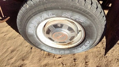 1976-1991 Gmc Sierra C3500 Hub Cap Wheel Cover Oem 00349095