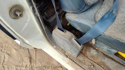 91 Chevy Silverado 1500 Passenger Right Front Seat Belt Retractor Shoulder Blue