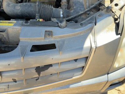 2004-2005 Cadillac Srx Front Grille Assembly Oem Silver 42U 25763160