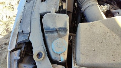 2004-2015 Nissan Titan Windshield Washer Fluid Reservoir With Pump Wiper Tank